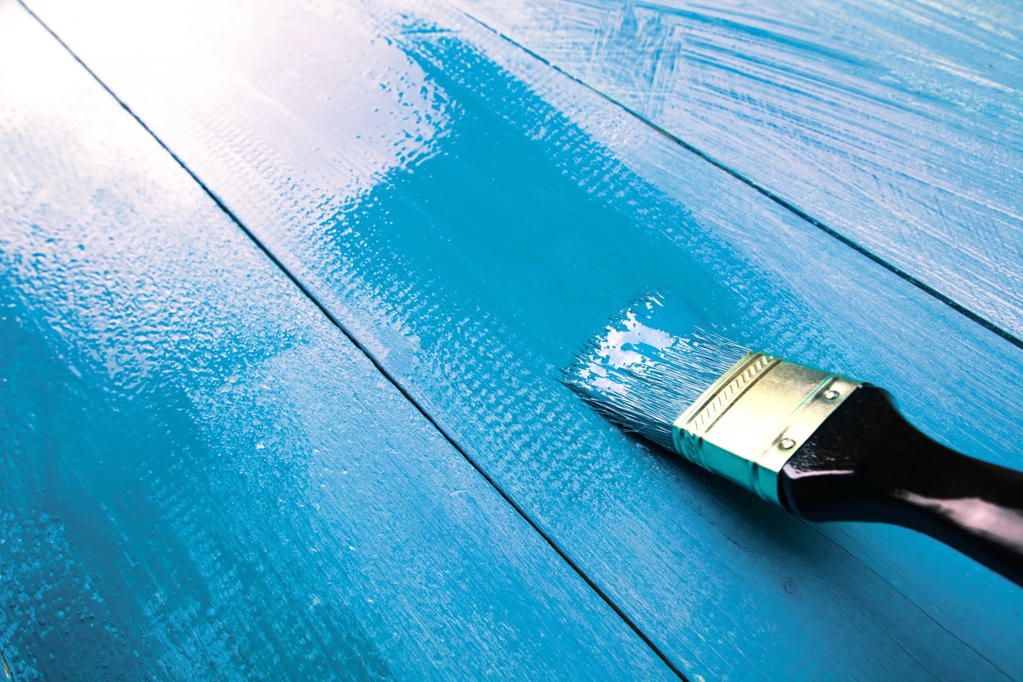 Basic Differences Between Water-Based vs. Oil-Based Paint