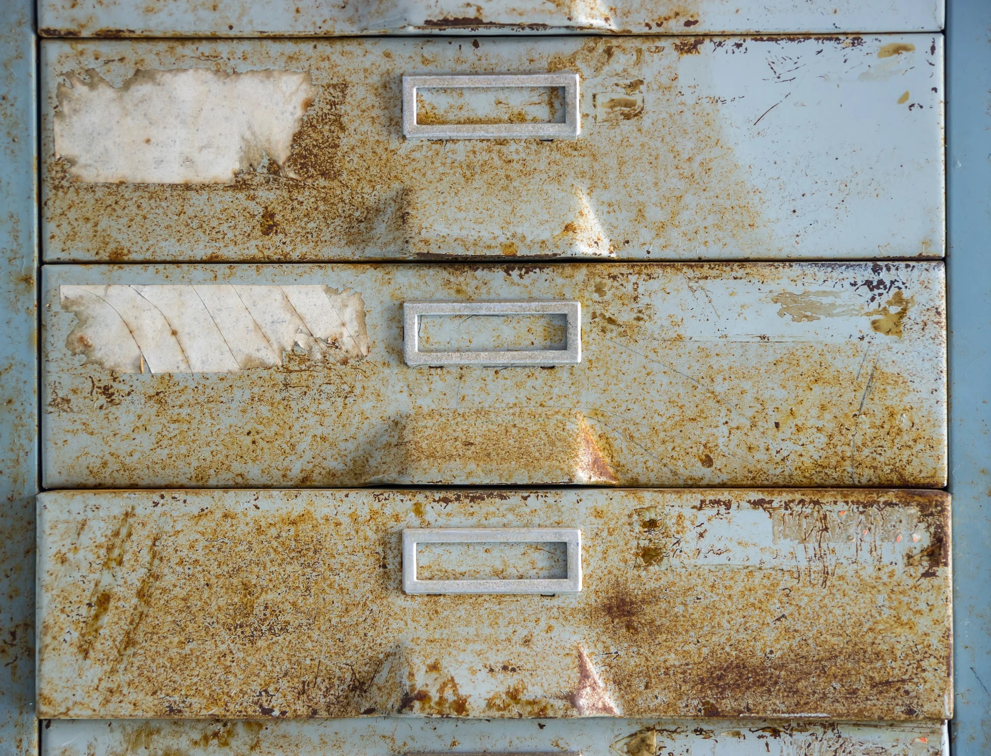 Painting Rusted Metal With RMP Finishes