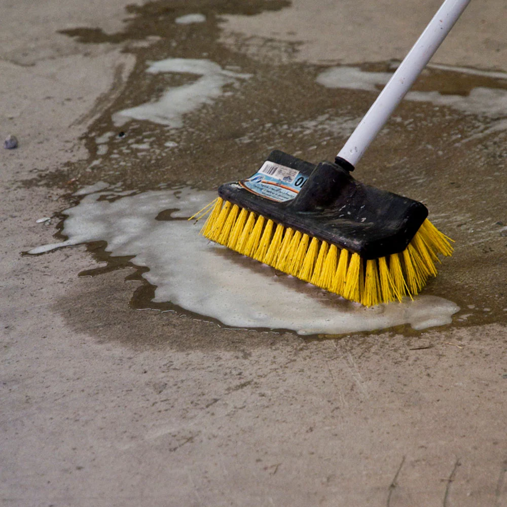 EMERGE Cleaner & Degreaser - Image 2