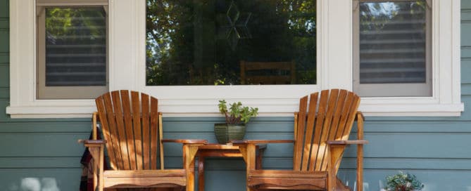 Finishing Outdoor Furniture