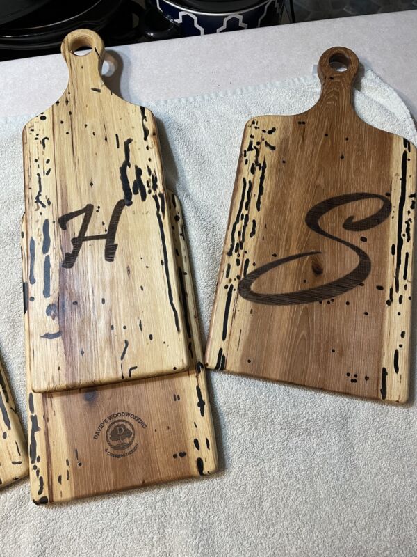 DIY painted cutting board with initials DIY painted cutting board with initials