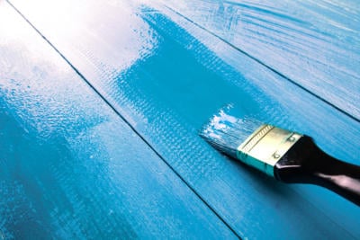 How to seal milk paint - Painting a wooden shelf using a paintbrush, blue color